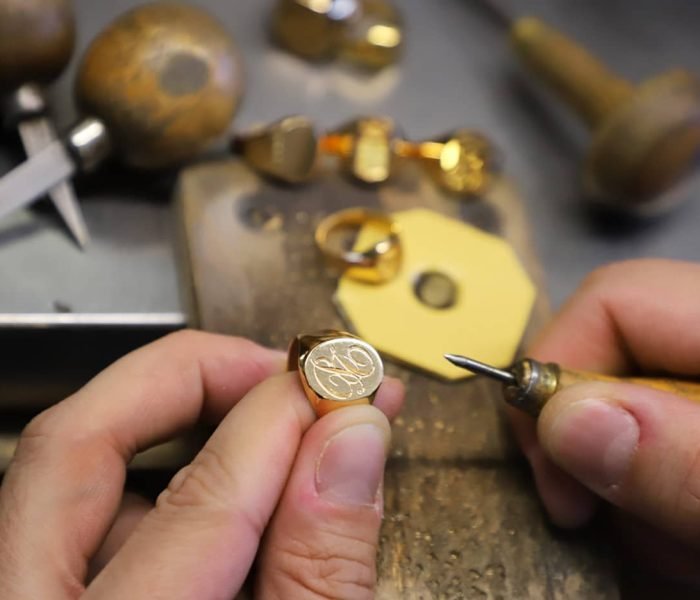 Comment choisir une chevalière sur mesure